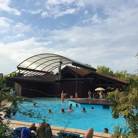 Camping - Piscine - Eechfc *