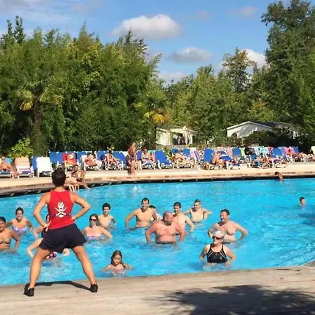 Camping - Piscine - Eechfc *